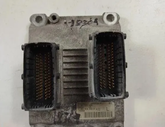 FIAT Bravo 2 generation (2007-2011) Engine Control Unit ECU 0261201635 31938232