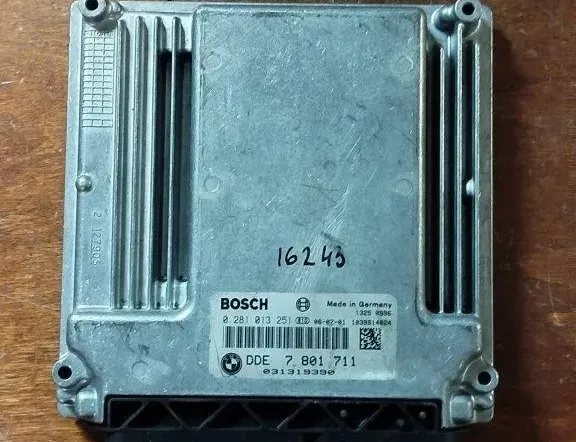 BMW 5 Series E60/E61 (2003-2010) Engine Control Unit ECU 7801711 31939942