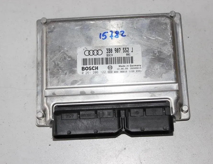 AUDI A4 B5/8D (1994-2001) Engine Control Unit ECU 0261206122,3B0907552J 31943419