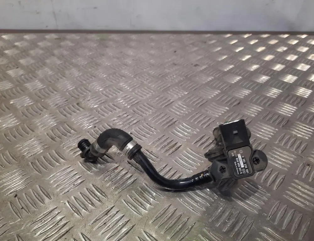 AUDI A8 D2/4D (1994-2002) MAP Sensor 0261230081 33406952