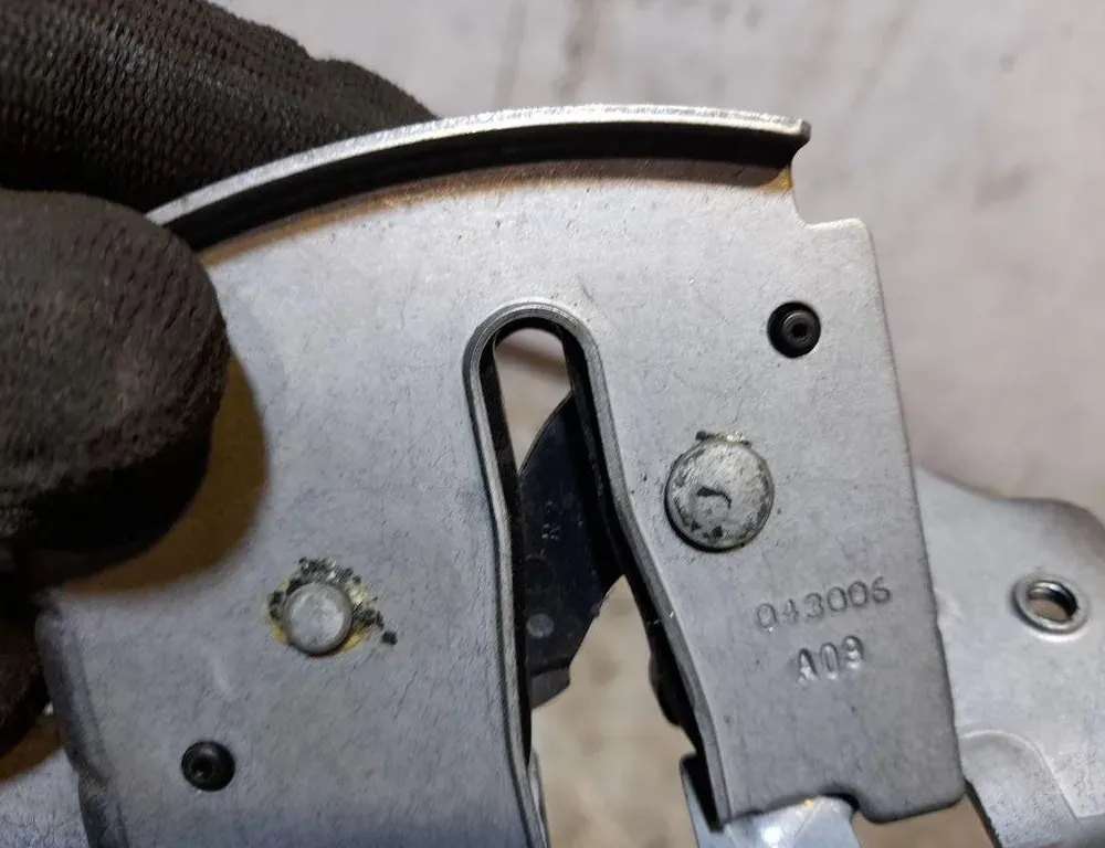 CHRYSLER Pacifica 2 generation (RU) (2016-2023) Right Side Sliding Door Lock 043006 33408454