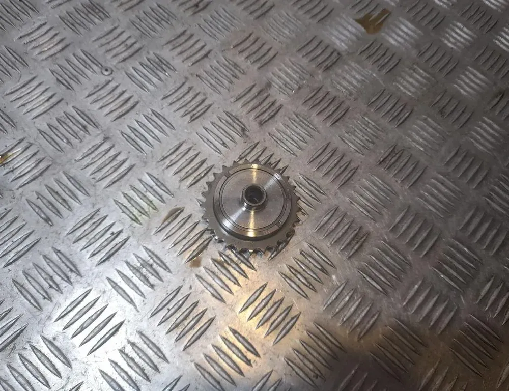 AUDI A8 D2/4D (1994-2002) Distribution intermediate gear 079109570 33413634