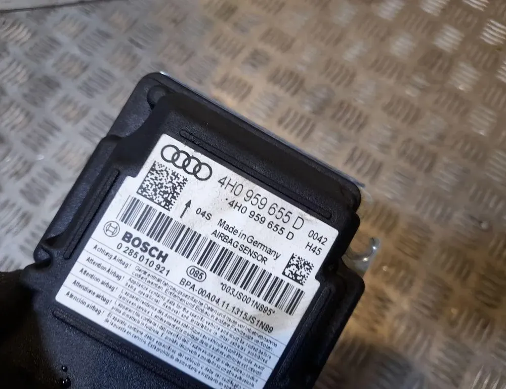 AUDI A8 D2/4D (1994-2002) SRS Control Unit 4H0959655D 33414093