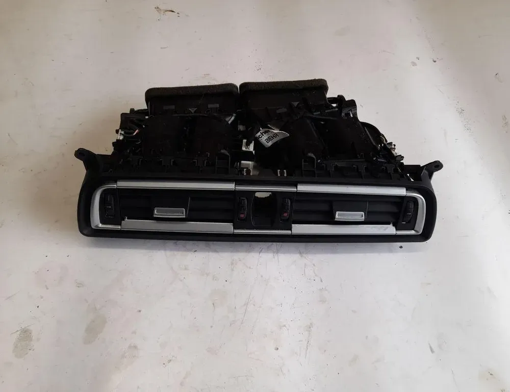 BMW 7 Series F01/F02 (2008-2015) Вентиляционные отверстия центральной консоли 9115859 33414153