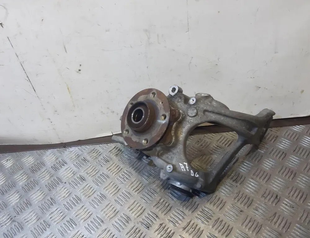 AUDI Q5 8R (2008-2017) Rear Left Wheel Hub 8R0505432F 33415287