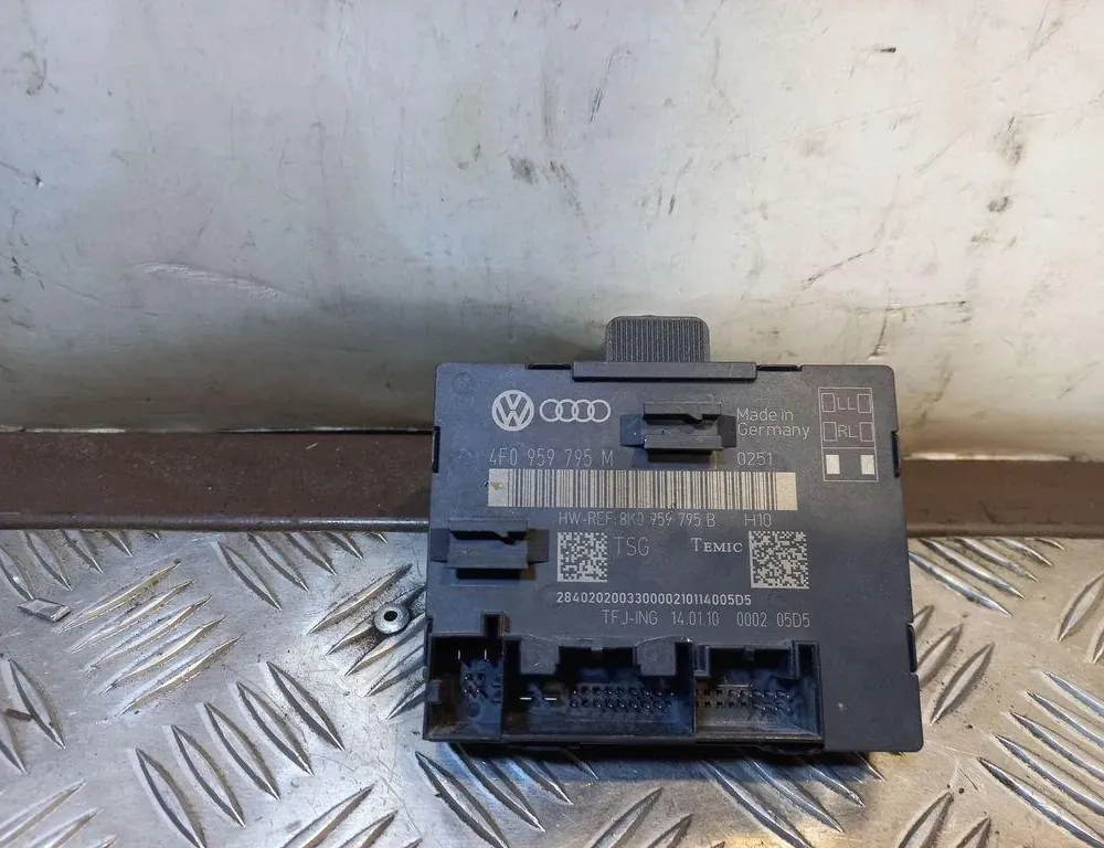 AUDI A6 C6/4F (2004-2011) Rear Left Door Control Unit 4F0959795M 33419746