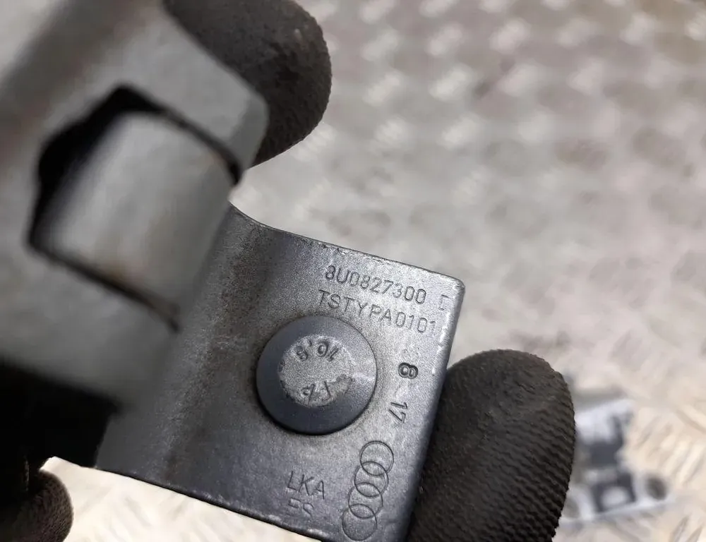 AUDI Q5 8R (2008-2017) Left Side Bootlid Hinge 8U0827300D 33424258