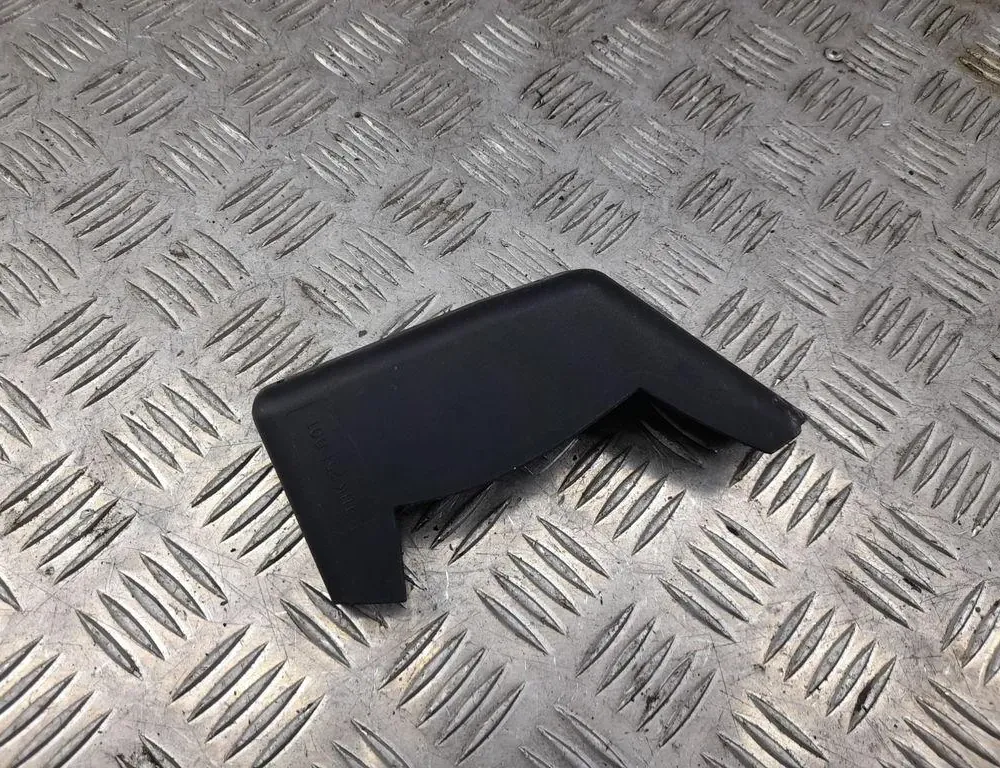 PORSCHE Macan 1 generation (2013-2023) Облицовка заднего правого фонаря 95B945426E 33424850