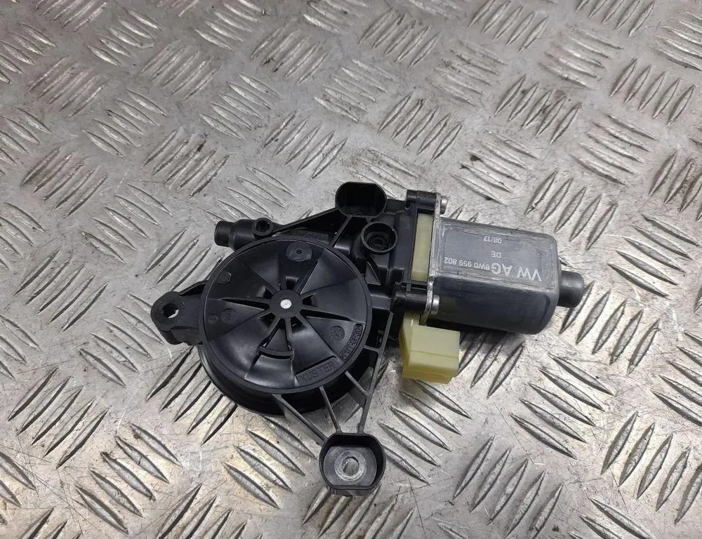 AUDI Q7 4L (2005-2015) Front Left Door Window Regulator Motor 8W0959802 33425559