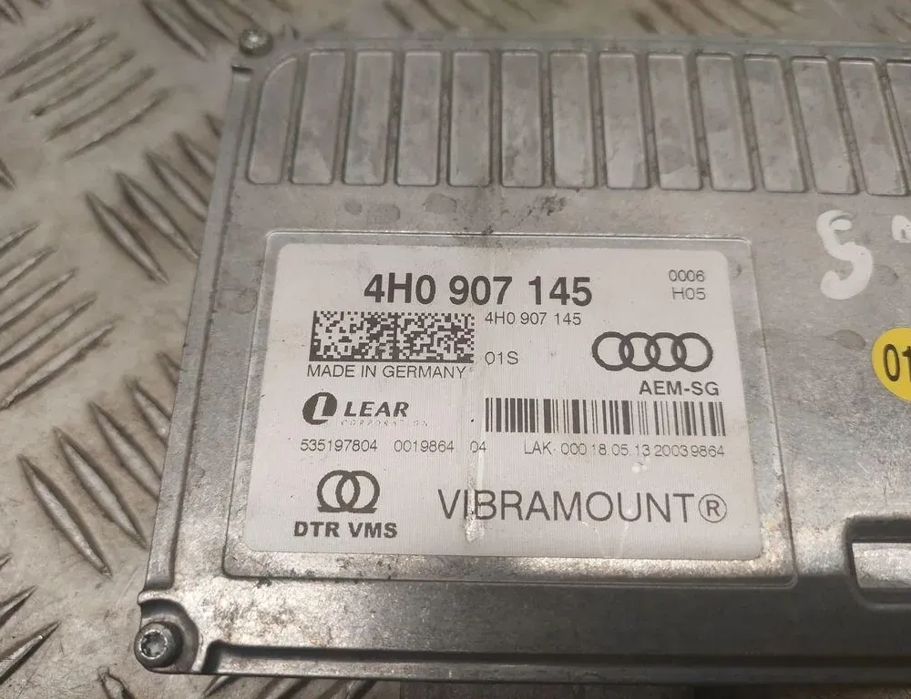 AUDI A7 C7/4G (2010-2020) Active suspension control unit 4H0907145 33434660