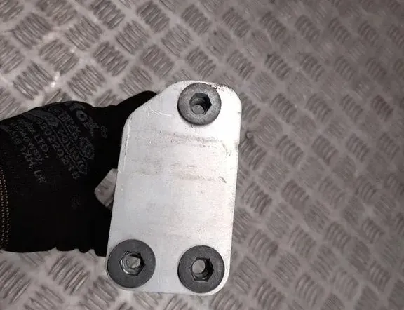 AUDI A8 D2/4D (1994-2002) Front Right Bumper Bracket 4H0806064E 33486640