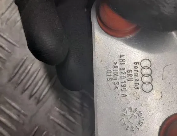 AUDI A8 D2/4D (1994-2002) Другие части внутренние двигателя 4H1820195A 33487074
