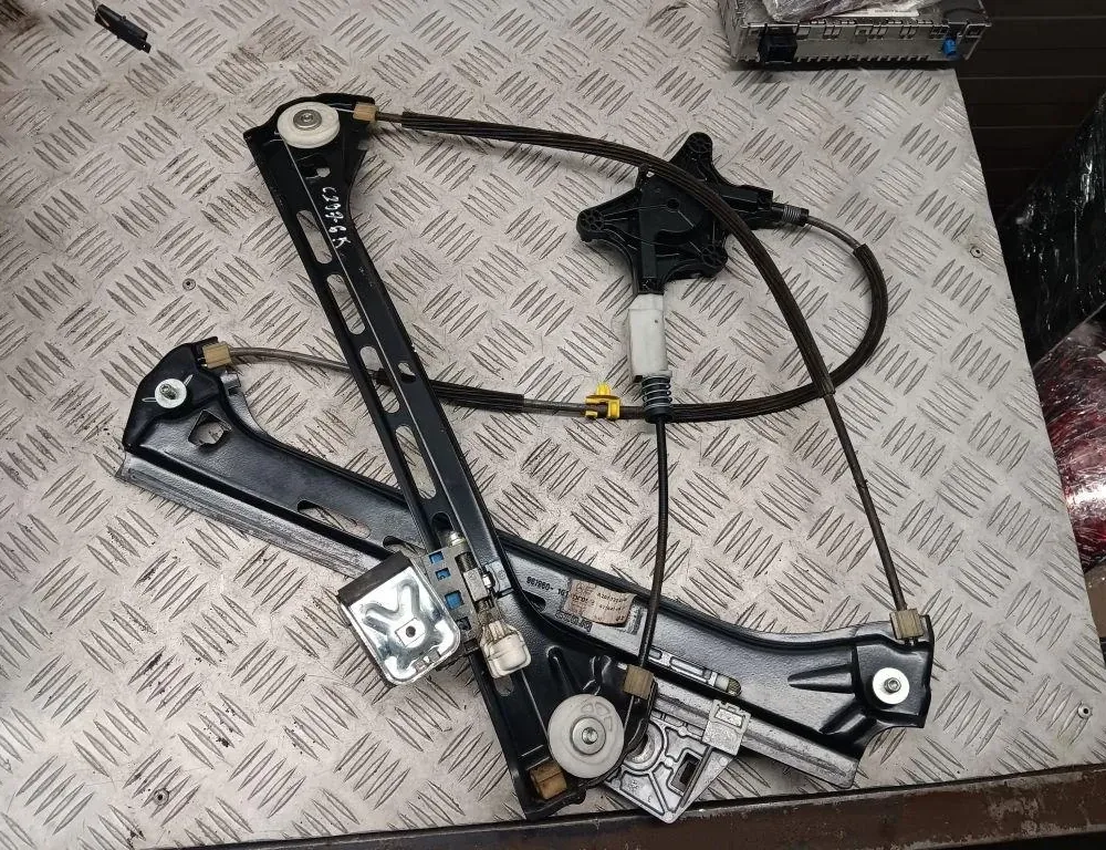 MERCEDES-BENZ E-Class W212/S212/C207/A207 (2009-2016) Стеклоподъемник задней левой двери A2077200546 33489486