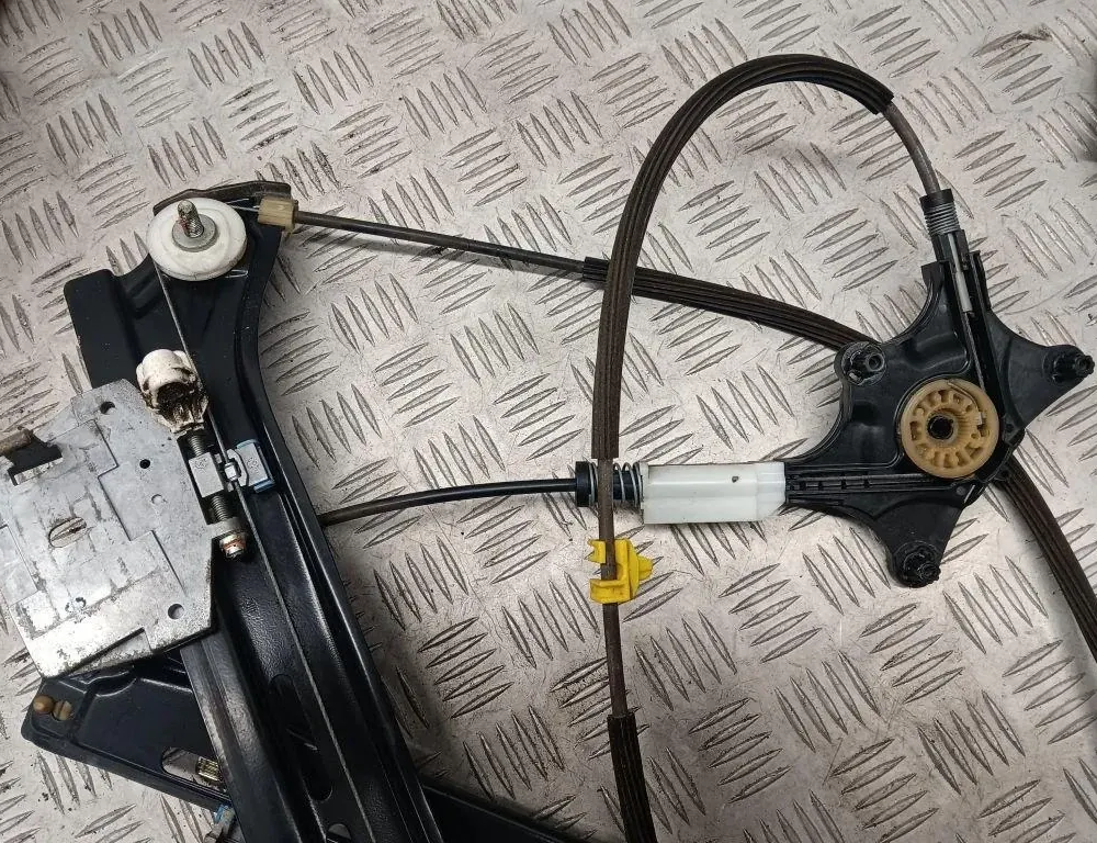 MERCEDES-BENZ E-Class W212/S212/C207/A207 (2009-2016) Стеклоподъемник задней левой двери A2077200546 33489486