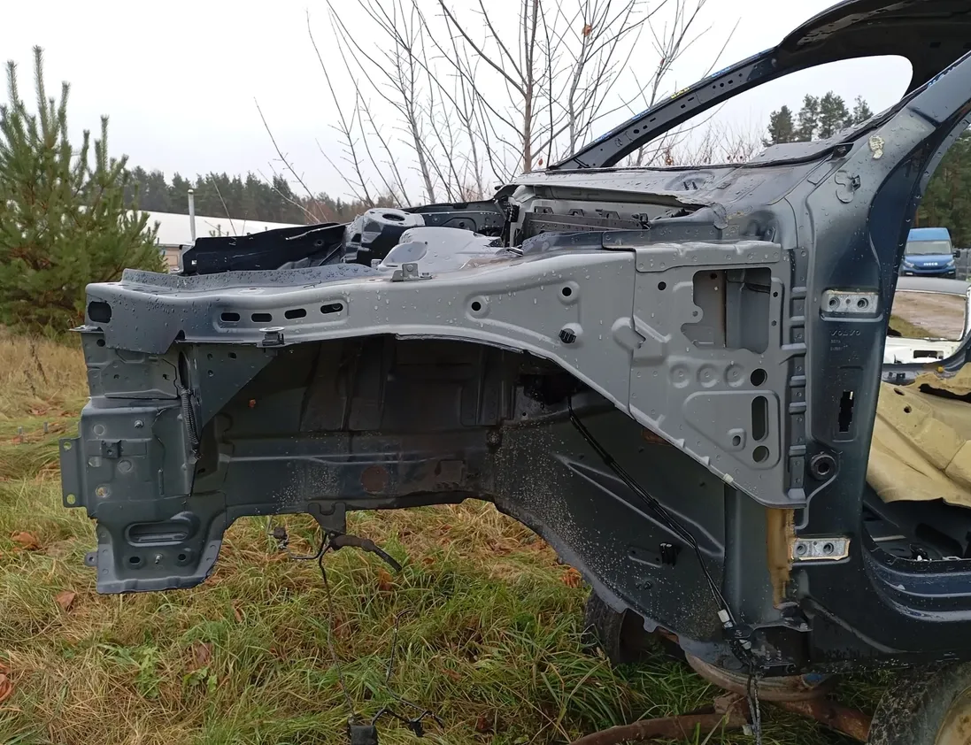 VOLVO XC60 2 generation (2017-2024) Front left quarter 33083586