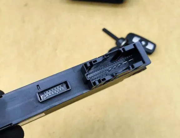BMW 3 Series E90/E91/E92/E93 (2004-2013) Engine Control Unit ECU 030052309,8506444 33115738