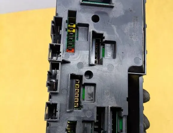 BMW 5 Series F10/F11 (2009-2017) Блок предохранителей 9252815,02963709 33127865