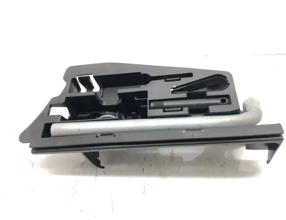 AUDI A6 C6/4F (2004-2011) Другие внутренние детали 4F5012111A 32213172