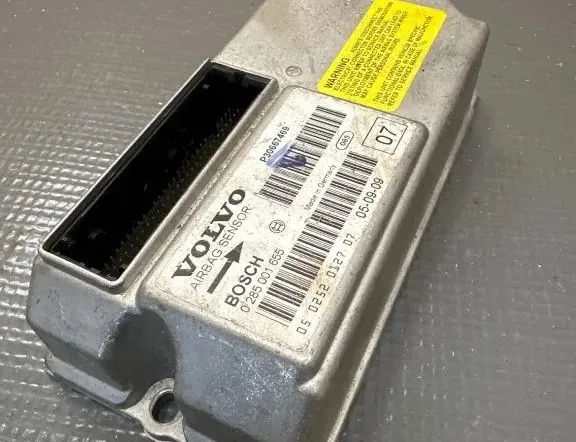 VOLVO V70 2 generation (2000-2008) SRS Control Unit 0285001655,P30667469 33161580