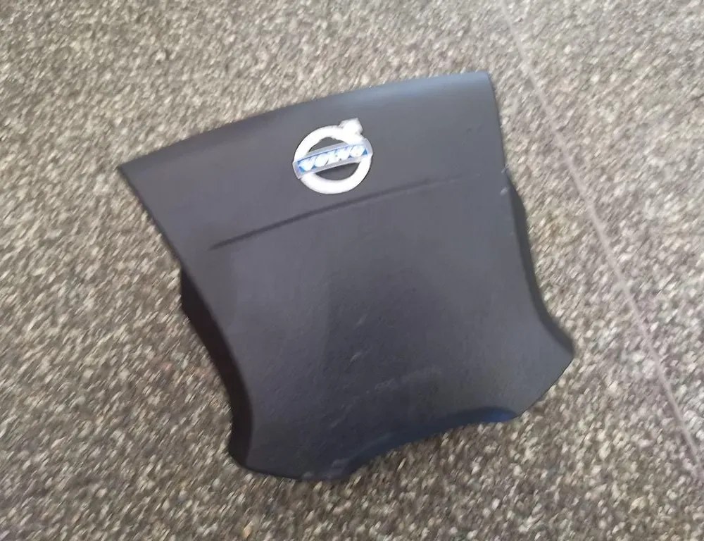 VOLVO V70 2 generation (2000-2008) Steering Wheel Airbag 30780655 33872736