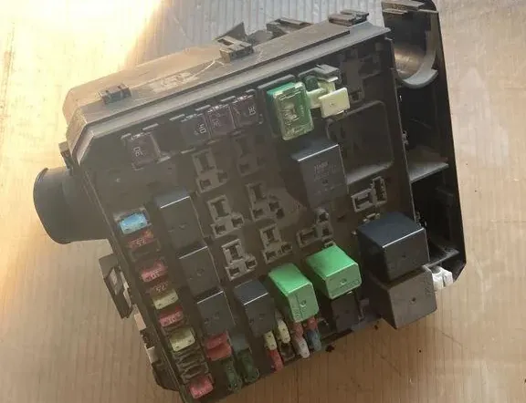 MITSUBISHI Outlander 2 generation (2005-2013) Fuse Box PR06102000 35466316