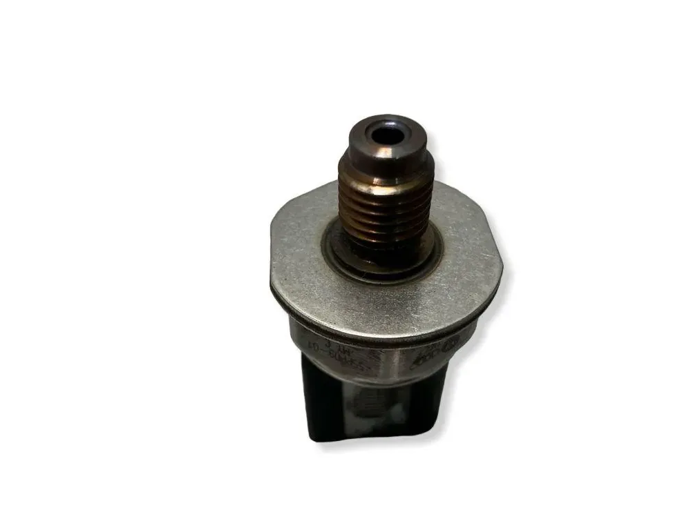 AUDI A6 C6/4F (2004-2011) Fuel pressure sensor 059130758E 36195393