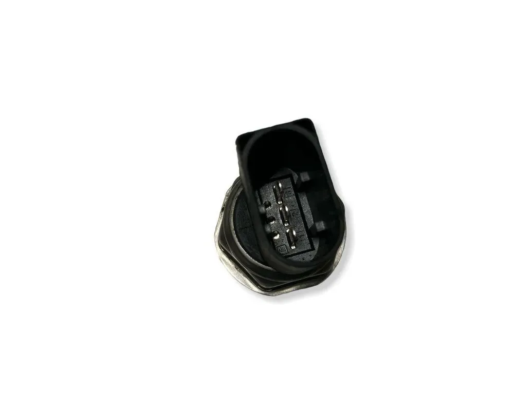 AUDI A6 C6/4F (2004-2011) Fuel pressure sensor 059130758E 36195393