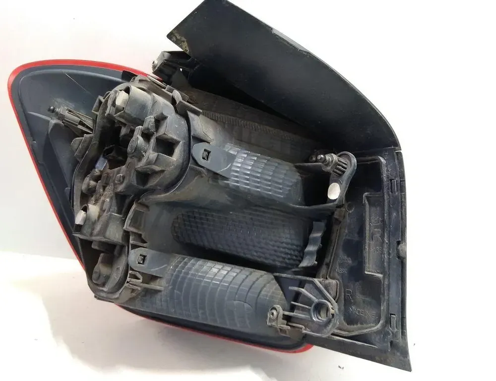 BMW 1 Series F20/F21 (2011-2020) Rear Right Taillight Lamp 34836789