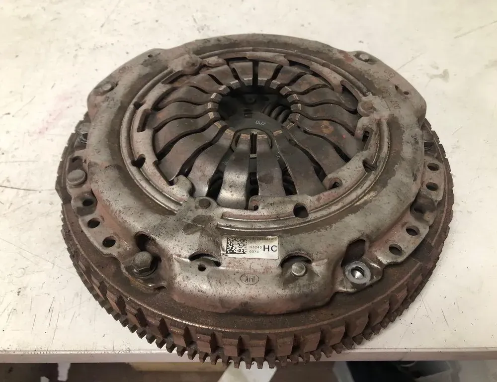 DACIA Sandero 2 generation (2013-2020) Clutch Kit 30101931OR,302056841R,K3245 35300215