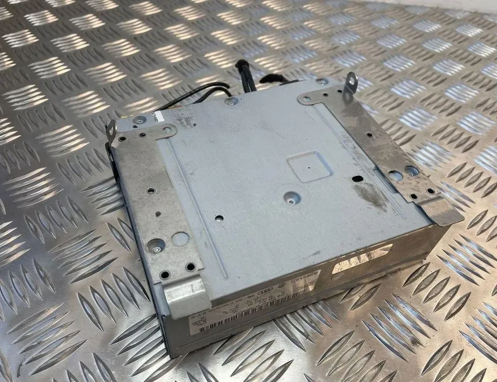 AUDI A6 C8/4K (2018-2024) Other Control Units 4F0035541 31251180