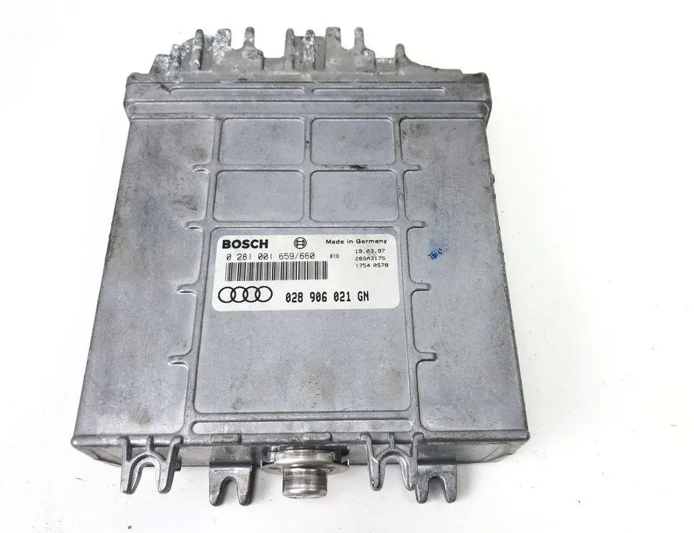 AUDI A4 B8/8K (2011-2016) Engine Control Unit ECU 028906021GN 31275443