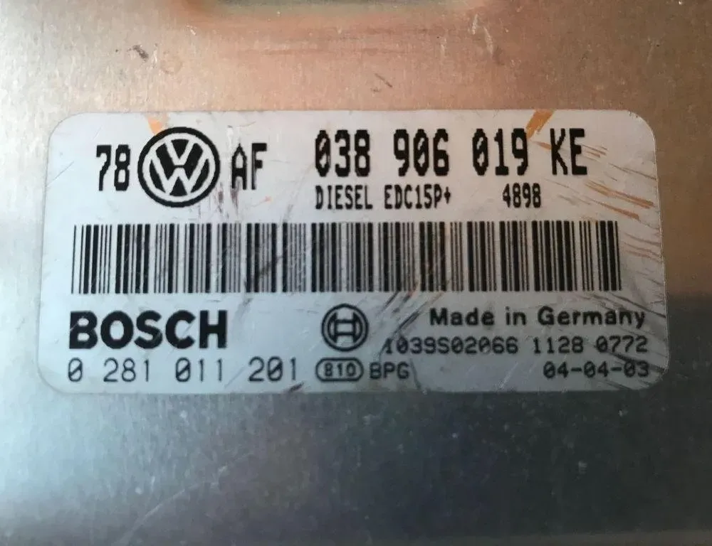 VOLKSWAGEN Passat B5 (1996-2005) Engine Control Unit ECU 1039S02066,038906019KE 31276052