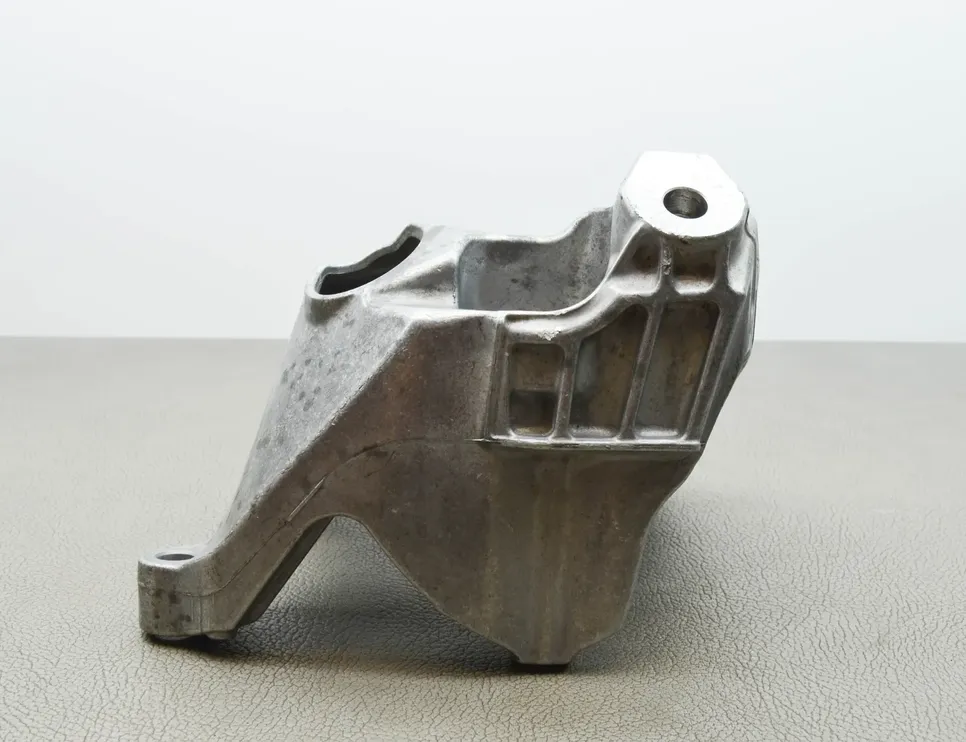 AUDI Q7 4M (2015-2024) Left Side Engine Bracket 4M0199307BE 11500512