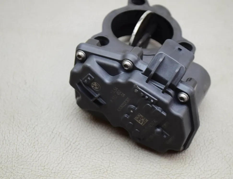 BMW 3 Series F30/F31 (2011-2020) Throttle Body 8512452 17675381