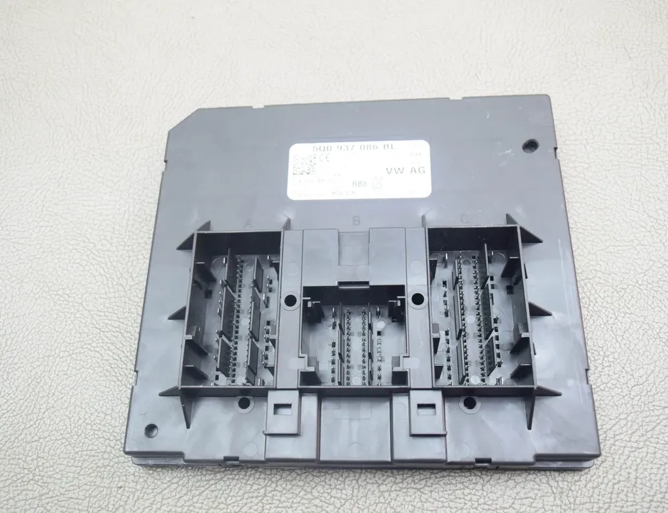 VOLKSWAGEN Touran 3 generation (2015-2023) Comfort Control Unit 5Q0937086BL 22914182