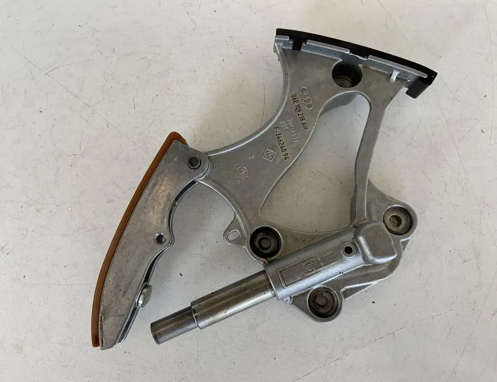 AUDI Q7 4M (2015-2024) Chain Tensioner 06E109218AH 33776676