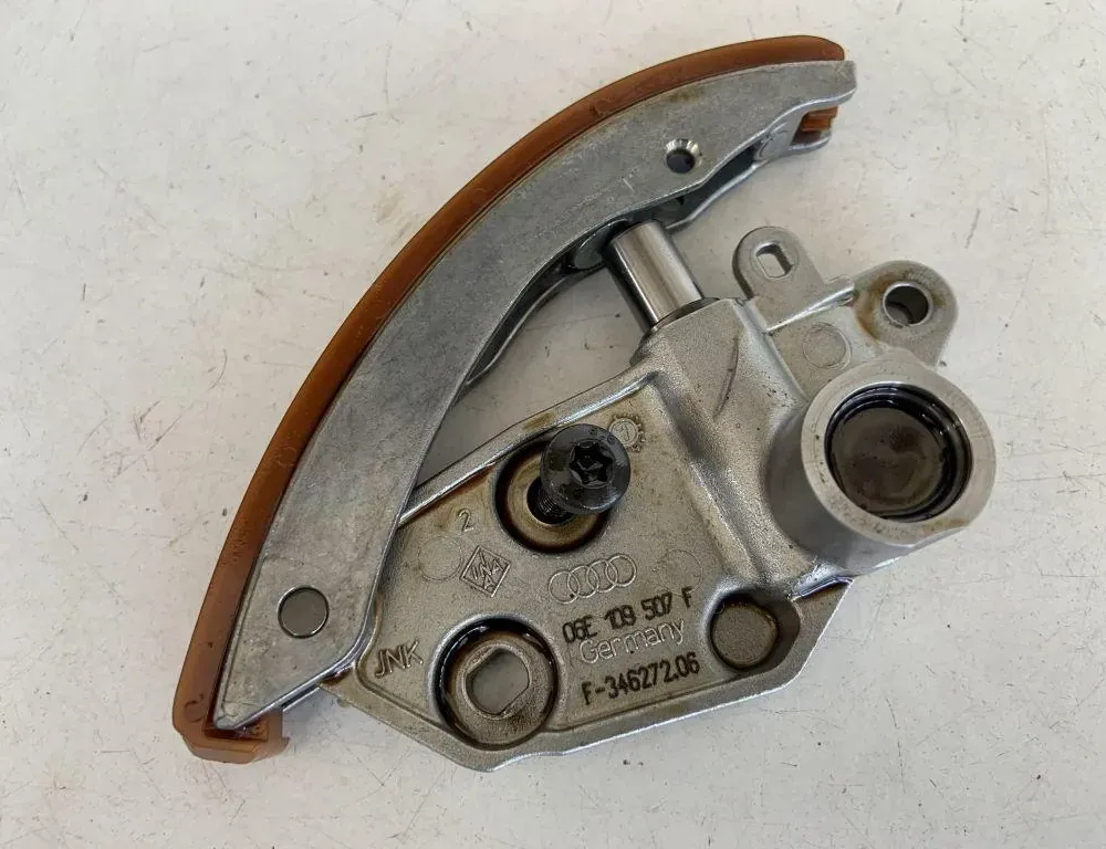 AUDI Q7 4M (2015-2024) Chain Tensioner 06E109507F 33776678