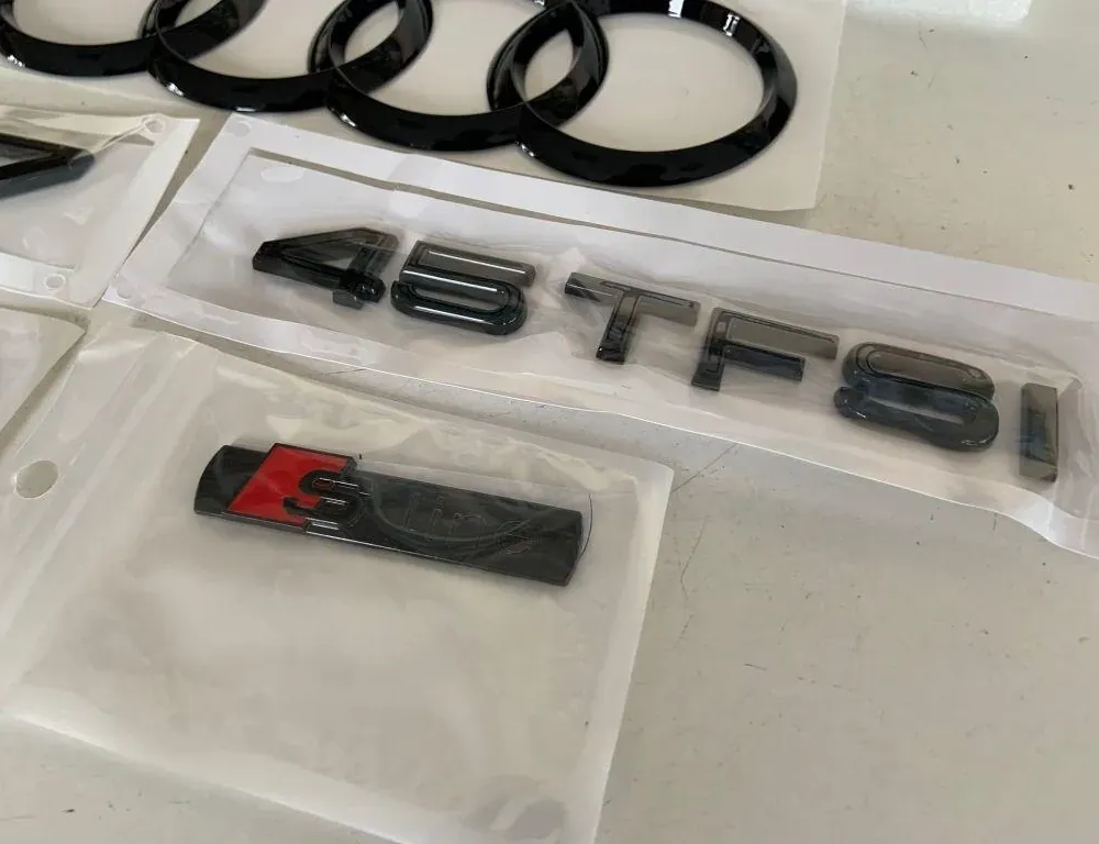 AUDI Q7 4M (2015-2024) Car manufacturer's badge 4M0853605 33827901