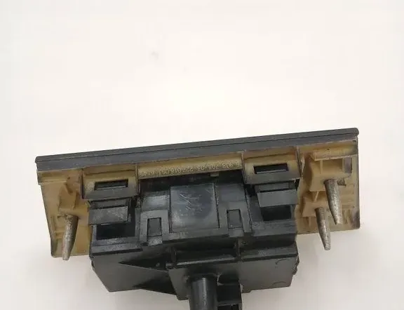 BMW 3 Series E90/E91/E92/E93 (2004-2013) Headlight Switch Control Unit 33600101,6932792,00060310040798 35419489