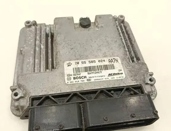 OPEL Insignia A (2008-2016) Engine Control Unit ECU 0281018769,55585024,55579447 35414146