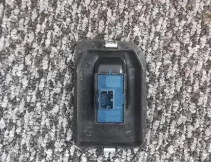 FIAT Doblo 2 generation (2009-2024) Кнопка стеклоподъемника передней правой двери B569 33394245