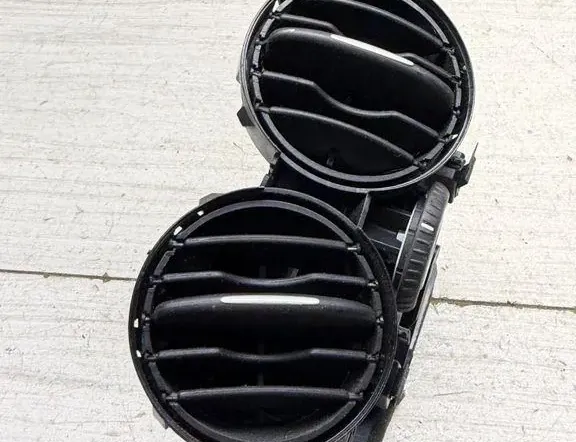 VOLKSWAGEN Golf Plus 1 generation (2004-2009) Grilles 5M0819061 35865567