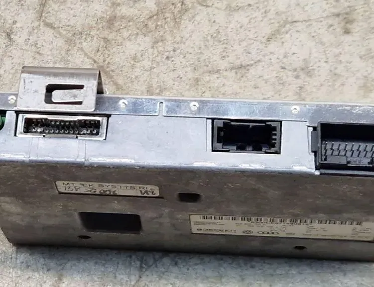 AUDI A6 C6/4F (2004-2011) Блок управления навигацией 4E0035729A 34248846