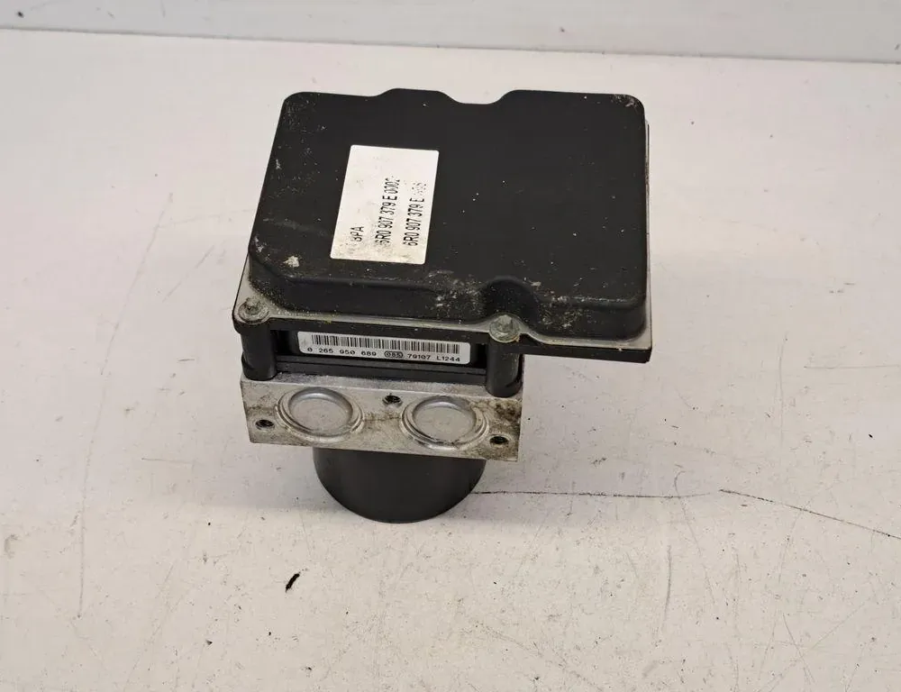 AUDI A1 8X (2010-2020) ABS Pump 6R09073796R0907379 34240077
