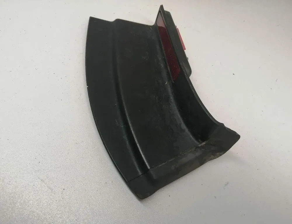 VOLKSWAGEN Passat B7 (2010-2015) Rear right lamp trim 3C9845100A,3C9945312A 34252880