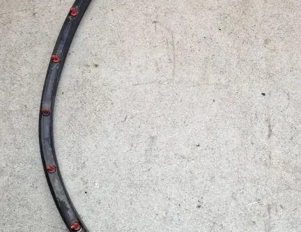 AUDI A8 D3/4E (2002-2010) Rear door sealing rubber (on the body) 4E04837839 34248332