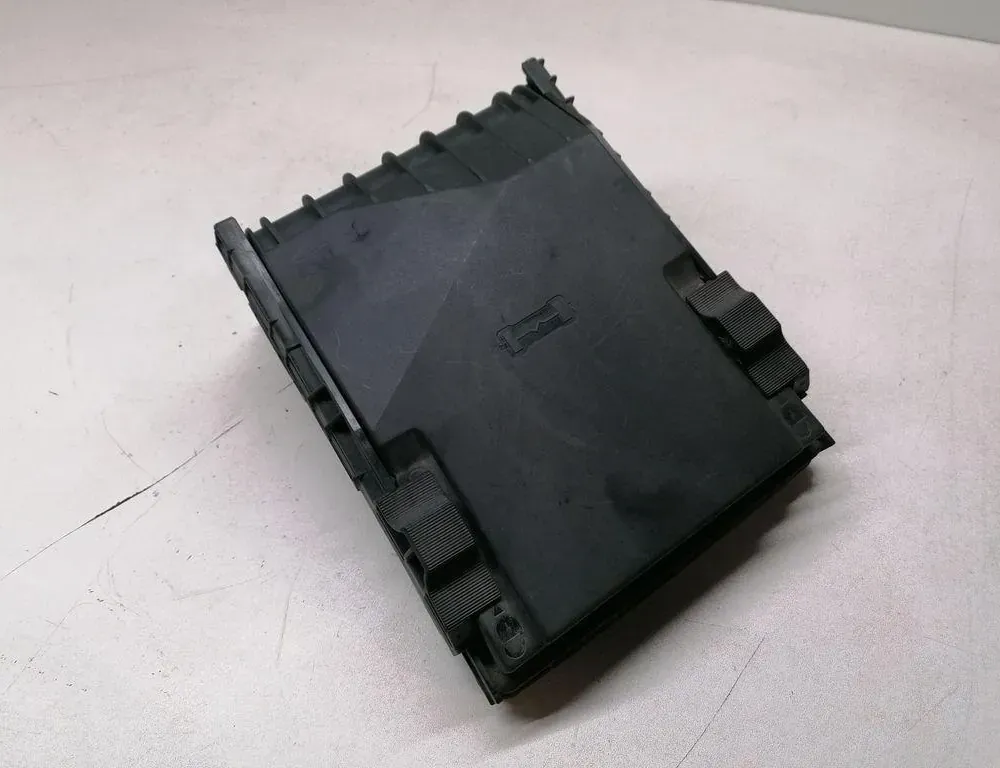 VOLKSWAGEN Golf 6 generation (2008-2015) Крышка блока предохранителей 017180061,014189871,1K0937132 34247739