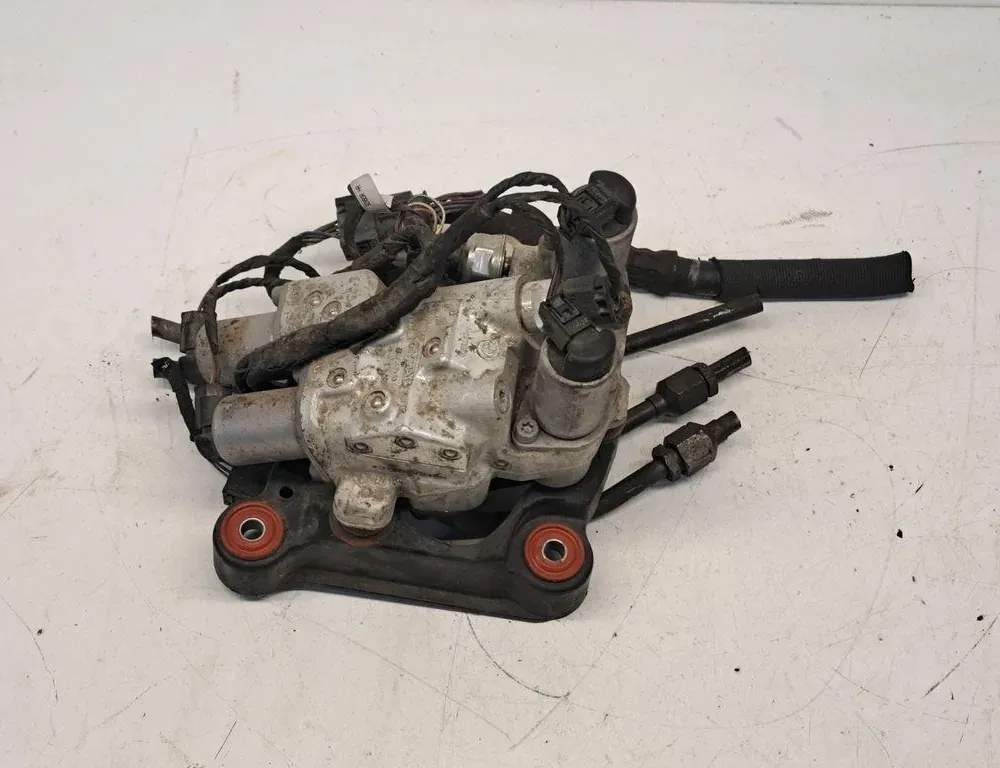 BMW 7 Series F01/F02 (2008-2015) Hydraulic pump 106410106775258 34240095