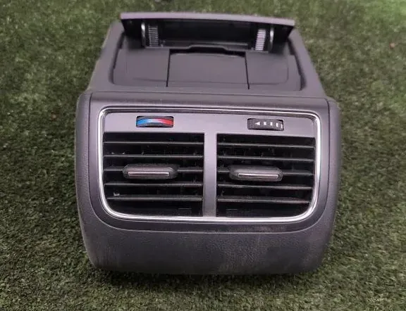 AUDI A5 8T (2007-2016) Задняя воздушная решётка 8K0819203E 34247167