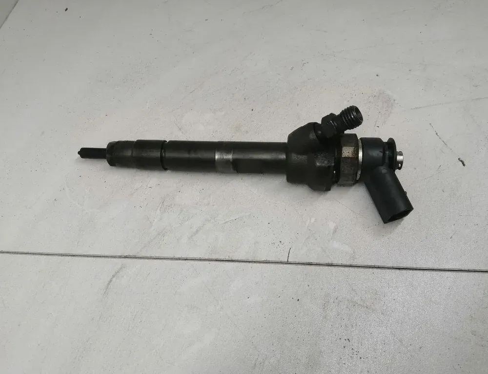 BMW 3 Series E90/E91/E92/E93 (2004-2013) Fuel Injector 7798446,3310,089488626 34229485